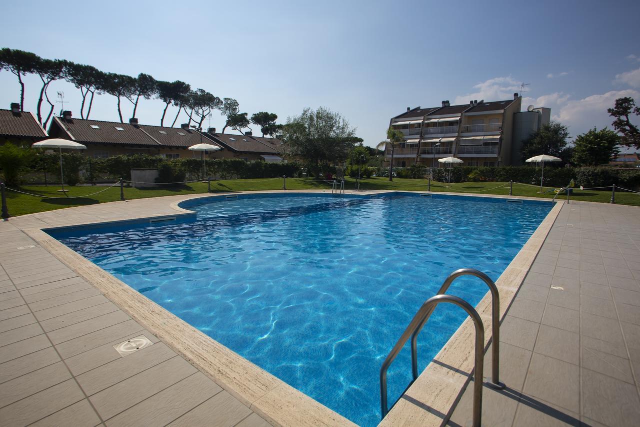 Alloggio Parco Di Plinio Apartment Infernetto Luaran gambar