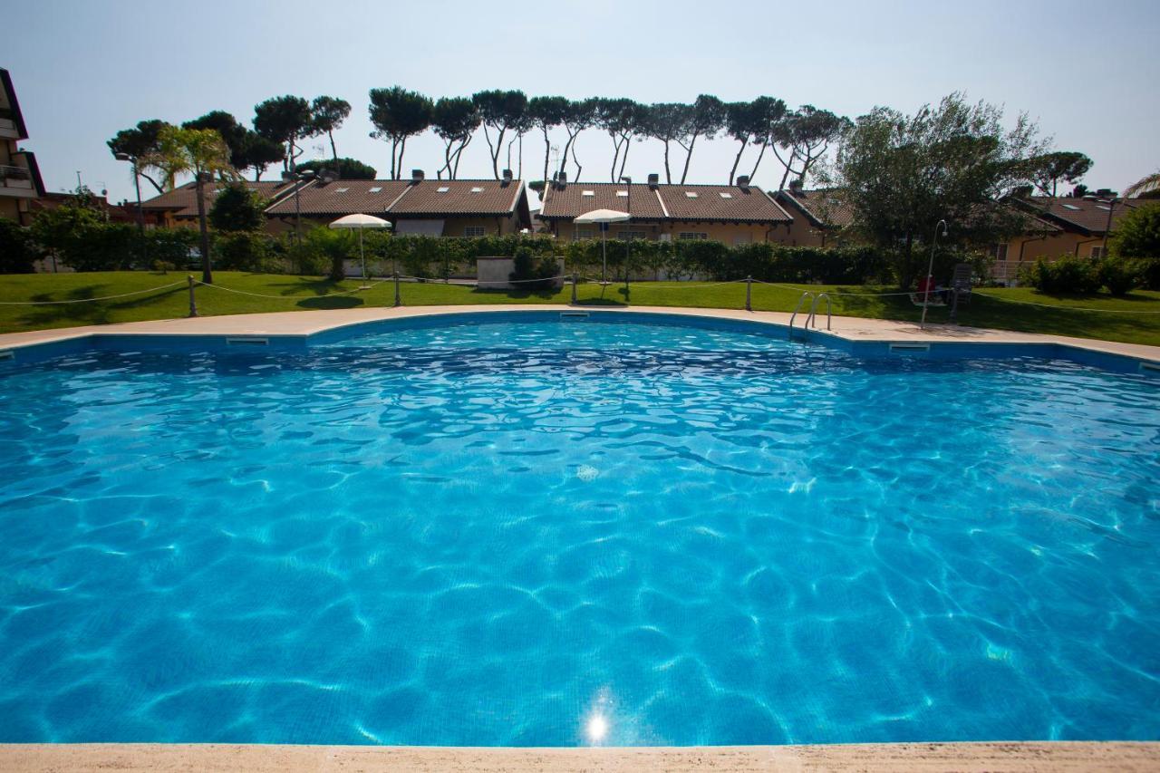 Alloggio Parco Di Plinio Apartment Infernetto Luaran gambar